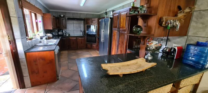 4 Bedroom Property for Sale in Hartbeespoort Rural North West